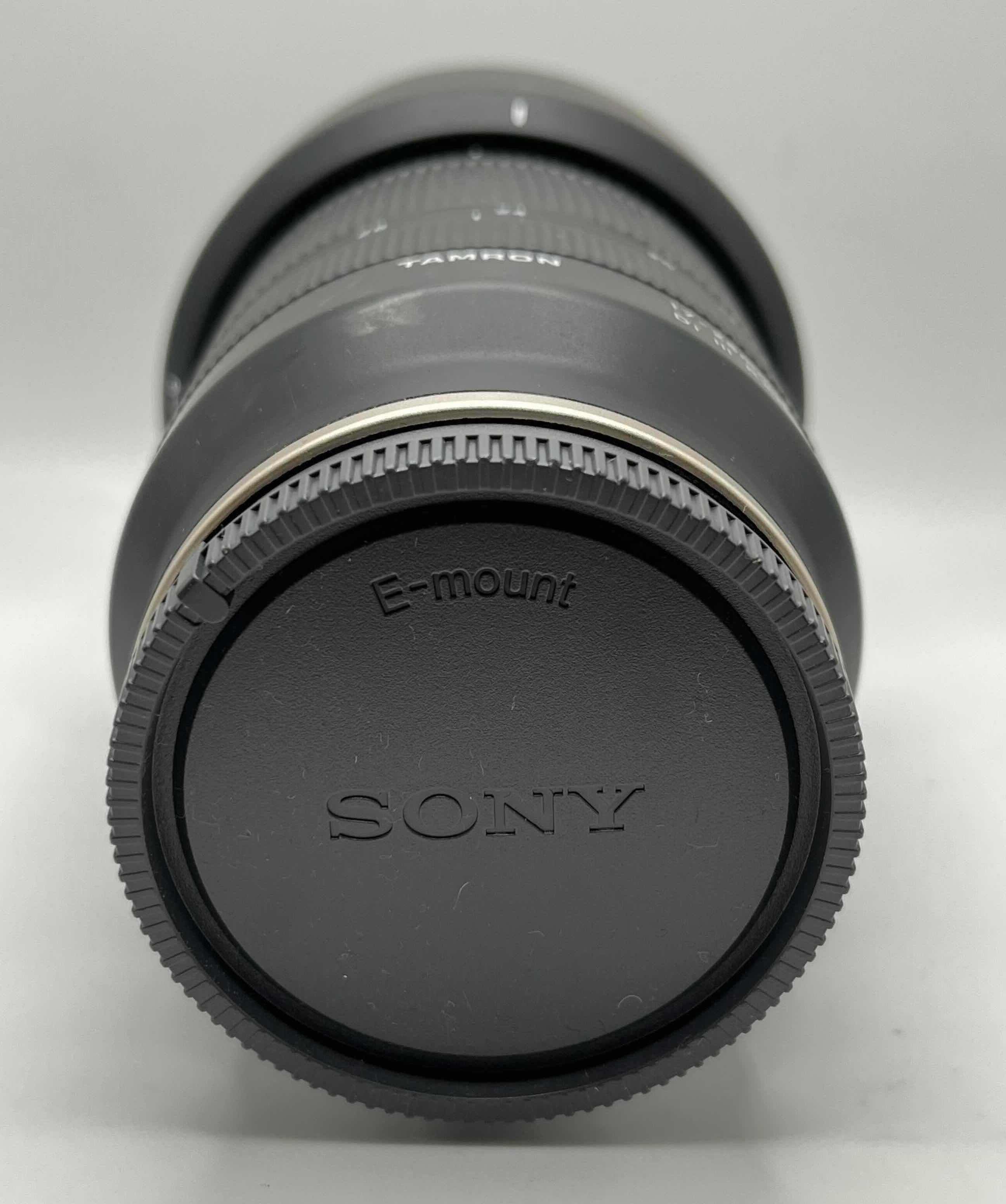 Photo 5 of TAMRON 17-28MM F/2.8 Di III RXD LENS SONY E-MOUNT HA046 67MM A046 W SONY SOFT CASE