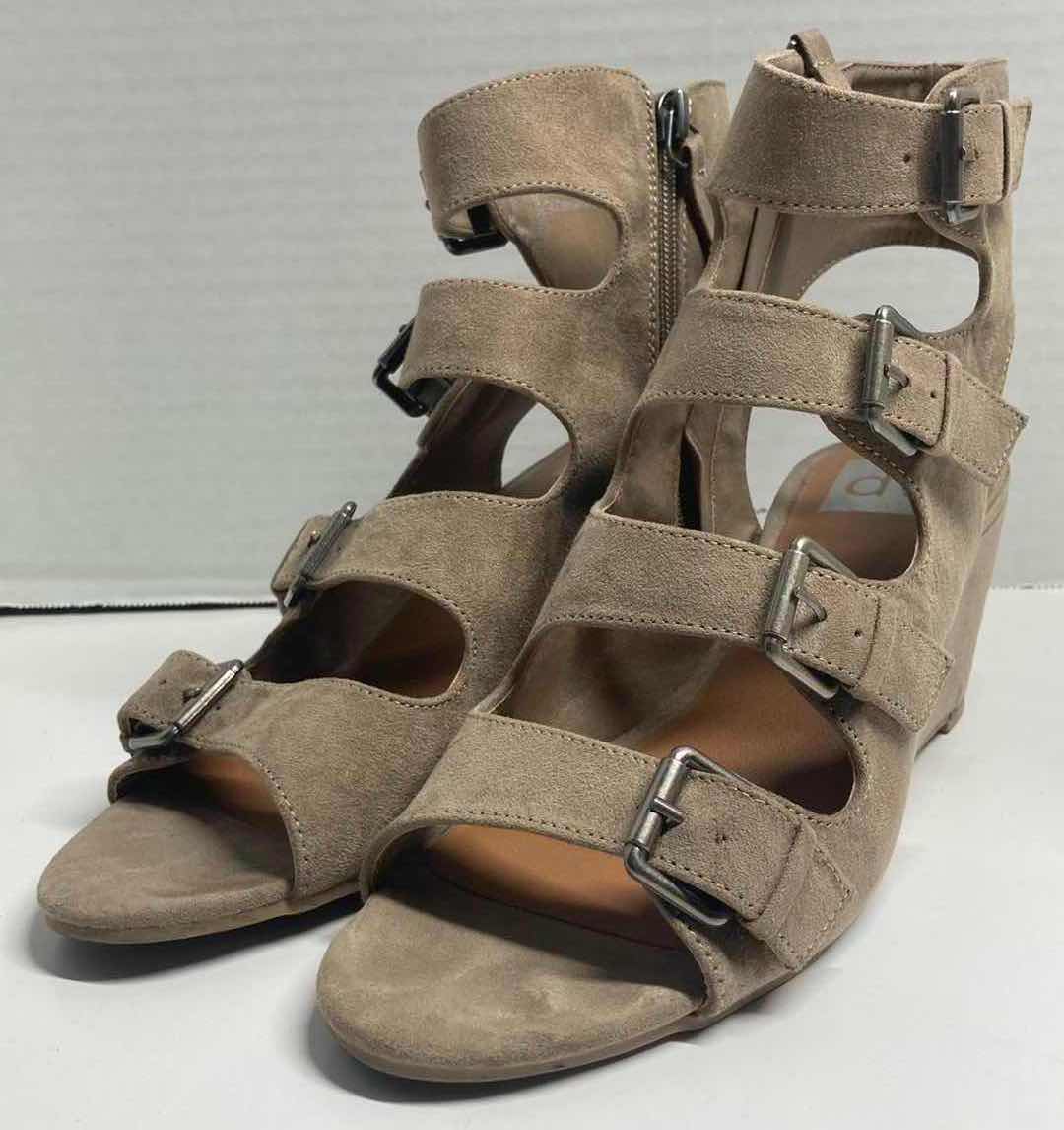 Photo 1 of DOLCE VITA LEEANN LIGHT TAUPE FAUX LEATHER SUEDE WEDGED SANDALS WOMENS SIZE 7.5