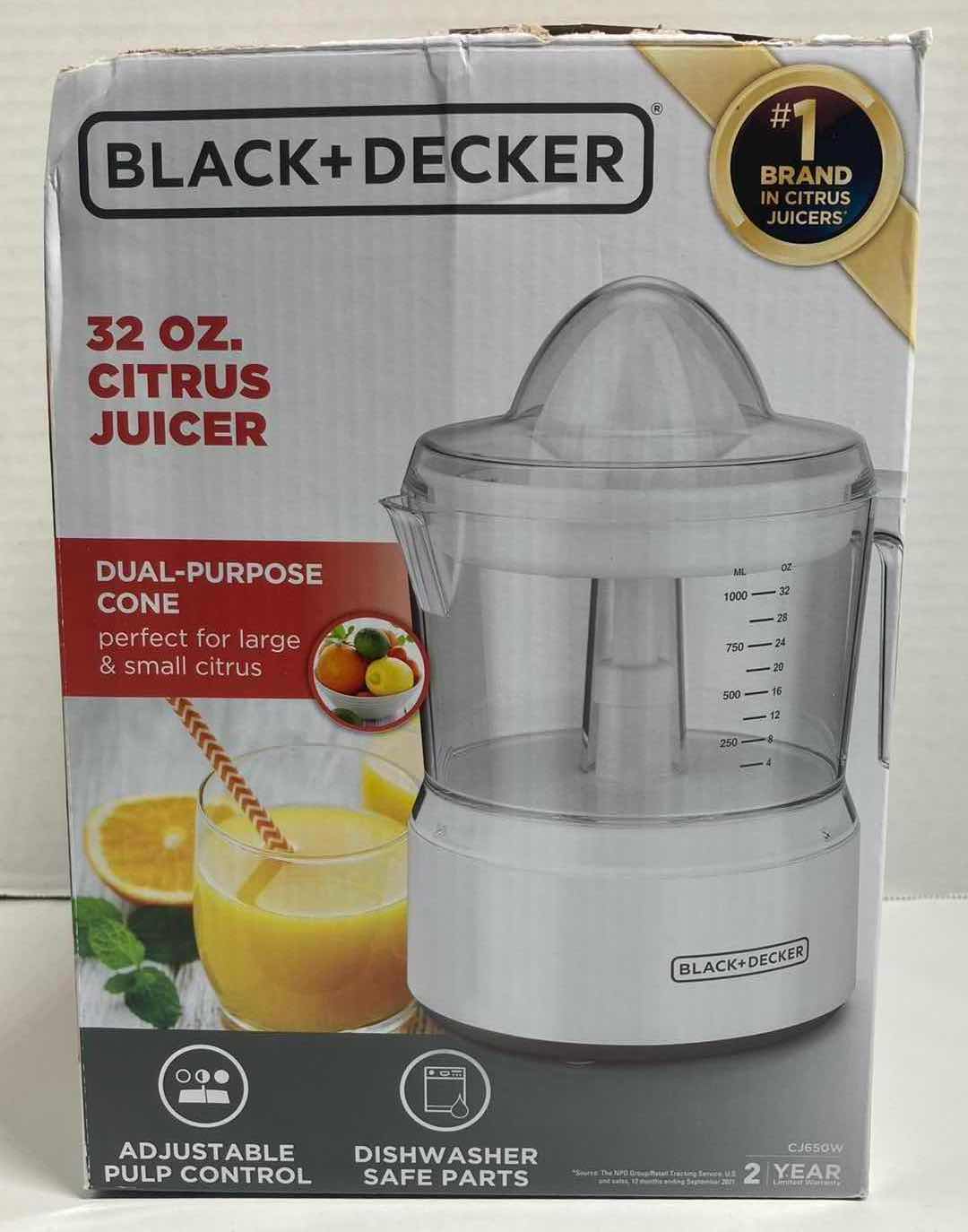 Photo 2 of BLACK & DECKER 32OZ CITRUS JUICER W DUAL PURPOSE CONE