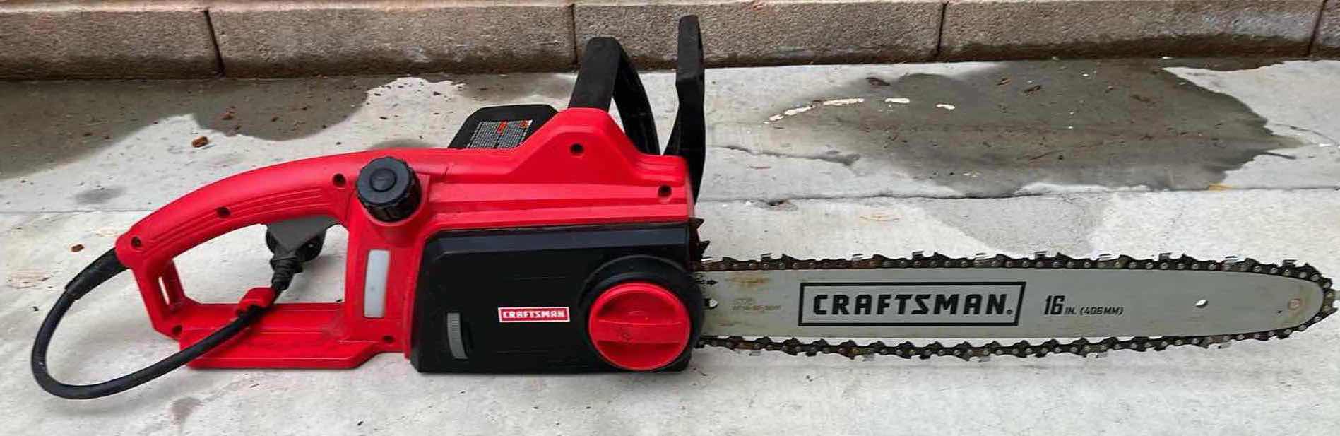 Photo 2 of CRAFTSMAN 16” ELECTRIC CHAINSAW MODEL CMECS600