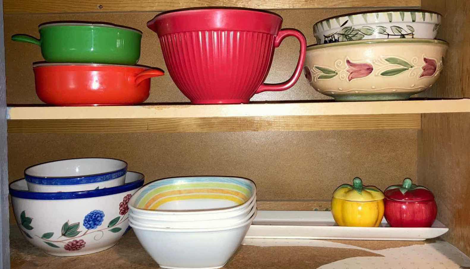 Photo 1 of CONTENTS OF CABINET- CERAMIC & PLASTIC BOWLS VARIOUS SIZES & STYLES