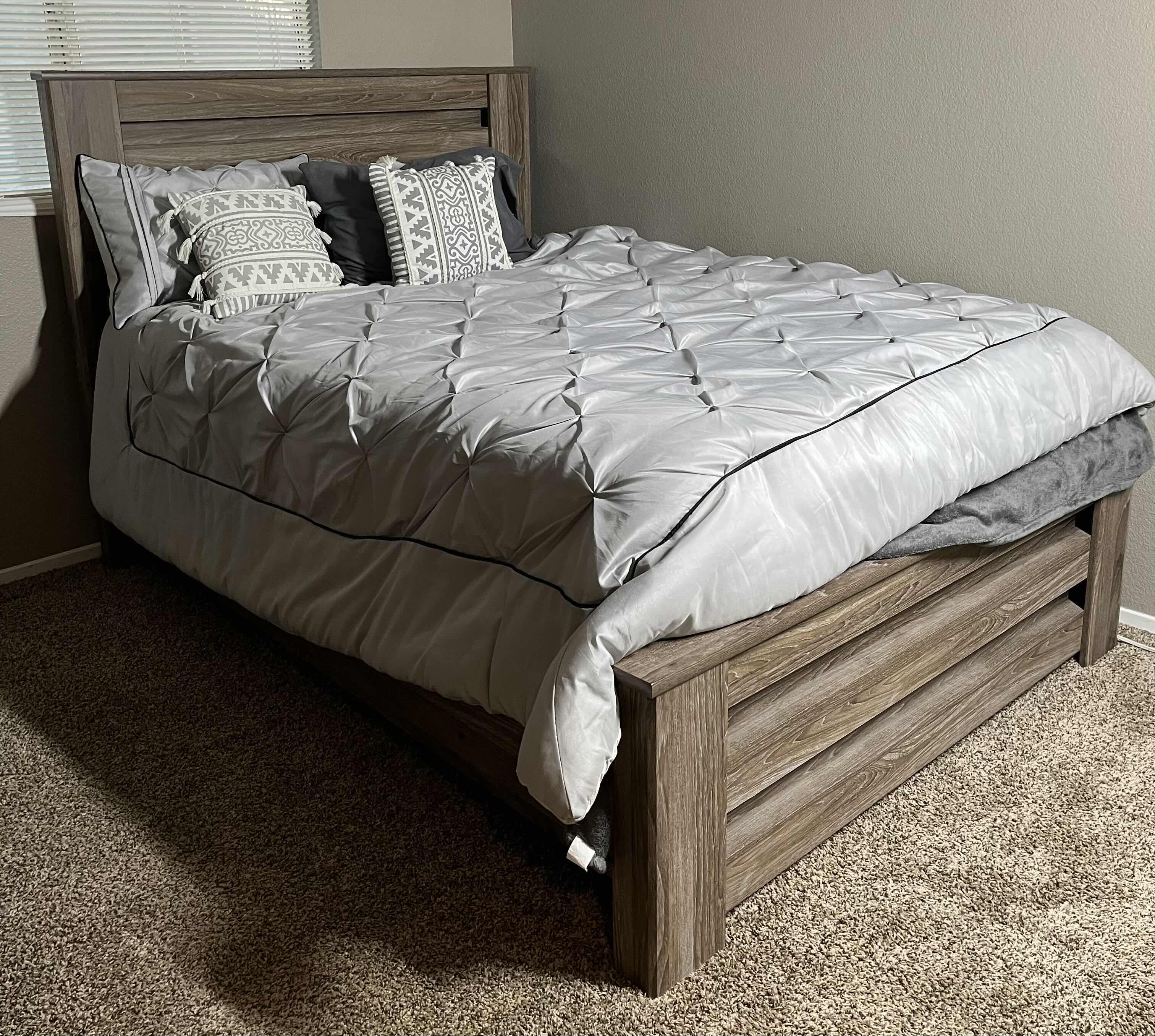 Photo 1 of ASHLEY FURNITURE ZELEN QUEEN SIZE PANEL BED SET W BEDDING, WALKER FURNITURE PILLOW TOP MATTRESS & BOX SPRING