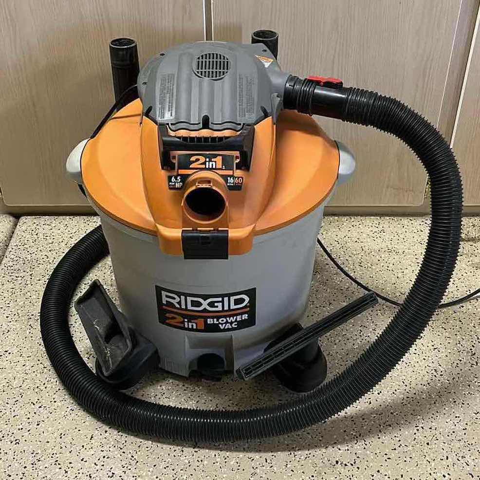 Photo 1 of RIDGID 6.5HP 2IN1 16GAL BLOWER VAC W ATTACHMENTS MODEL WD16650