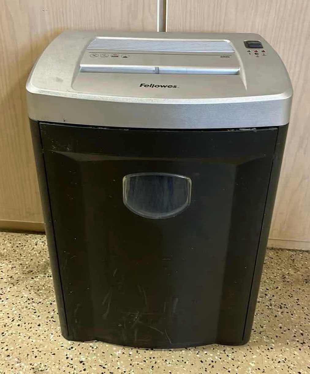 Photo 1 of FELLOWES PAPER SHREDDER MODEL DM8C