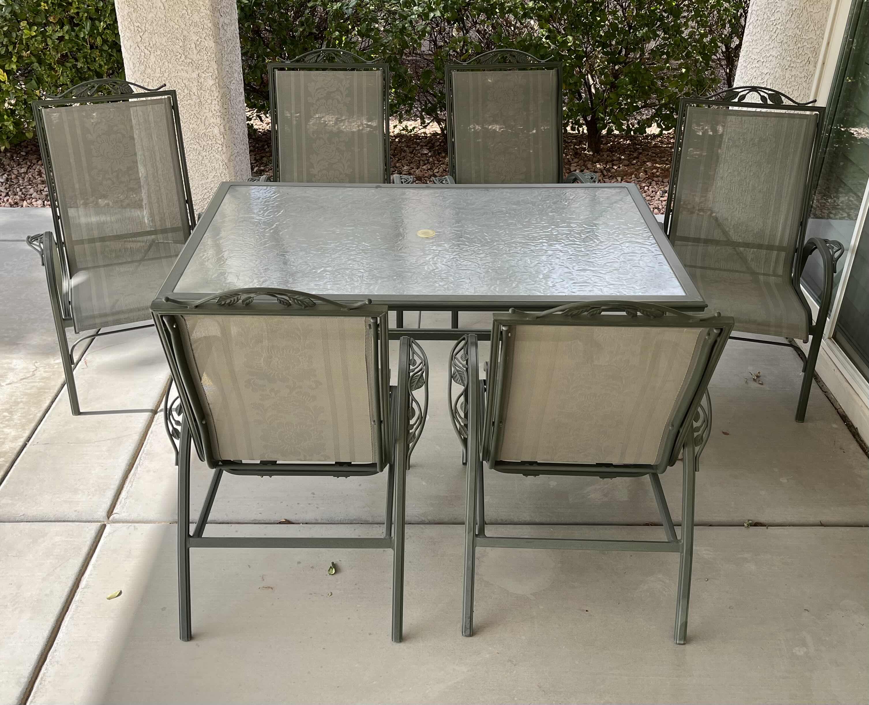 Photo 1 of MARTHA STEWART LEAF THEMED GREEN FINISH PATIO SET- 5.5’ TABLE W 6 CHAIRS