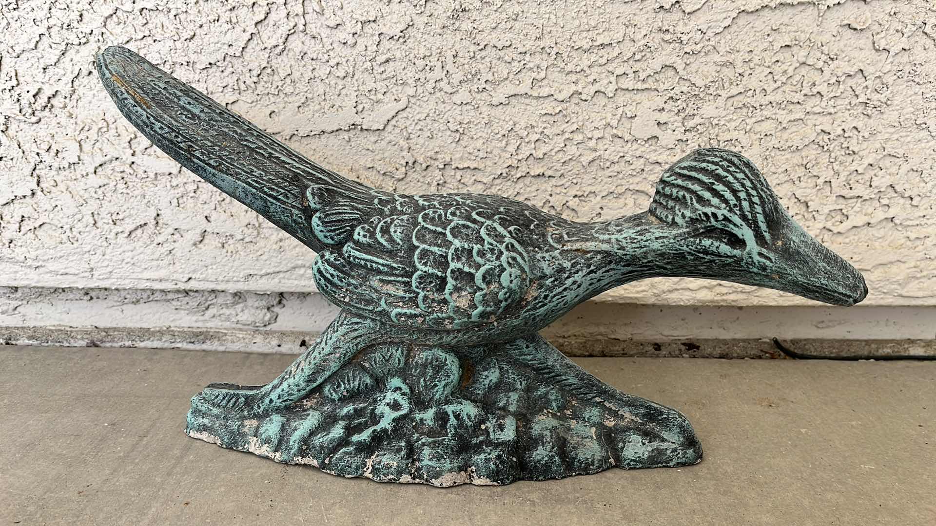 Photo 1 of TURQUOISE STONE FINISH ROADRUNNER CONCRETE YARD DECOR 18” X 4” H9”