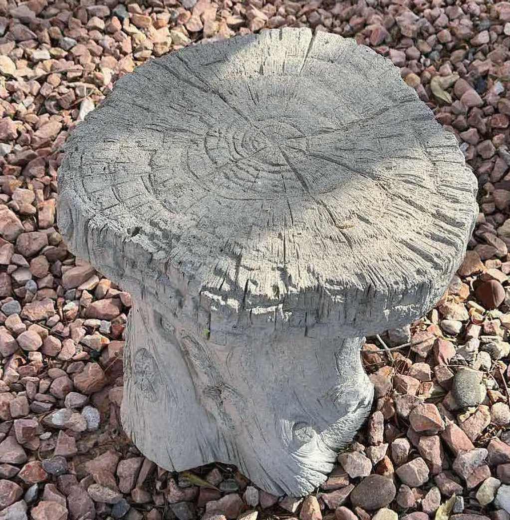 Photo 2 of WOOD STUMP STONE CAST YARD DECOR 13.5” X 14” H17”