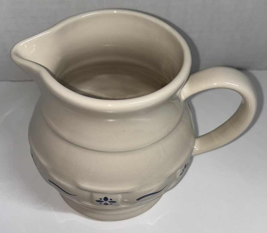 Photo 3 of LONGABERGER POTTERY WOVEN TRADITIONS CLASSIC BLUE 32 OZ PITCHER H5.5”