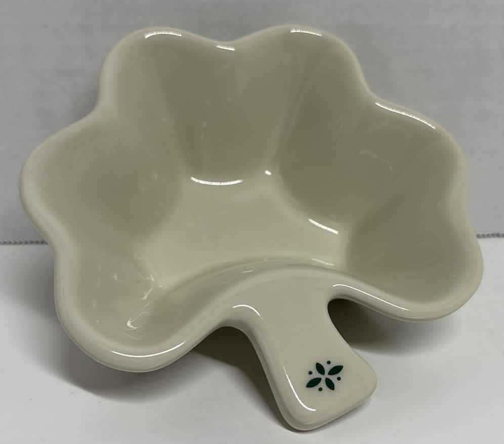 Photo 1 of LONGABERGER POTTERY WOVEN TRADITIONS SHAMROCK RAMEKIN DISH 5.5” X 2”