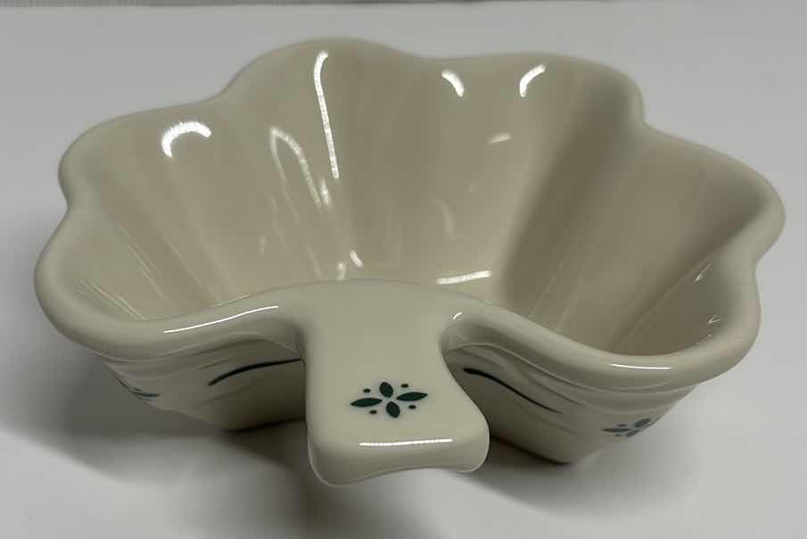 Photo 3 of LONGABERGER POTTERY WOVEN TRADITIONS SHAMROCK RAMEKIN DISH 5.5” X 2”