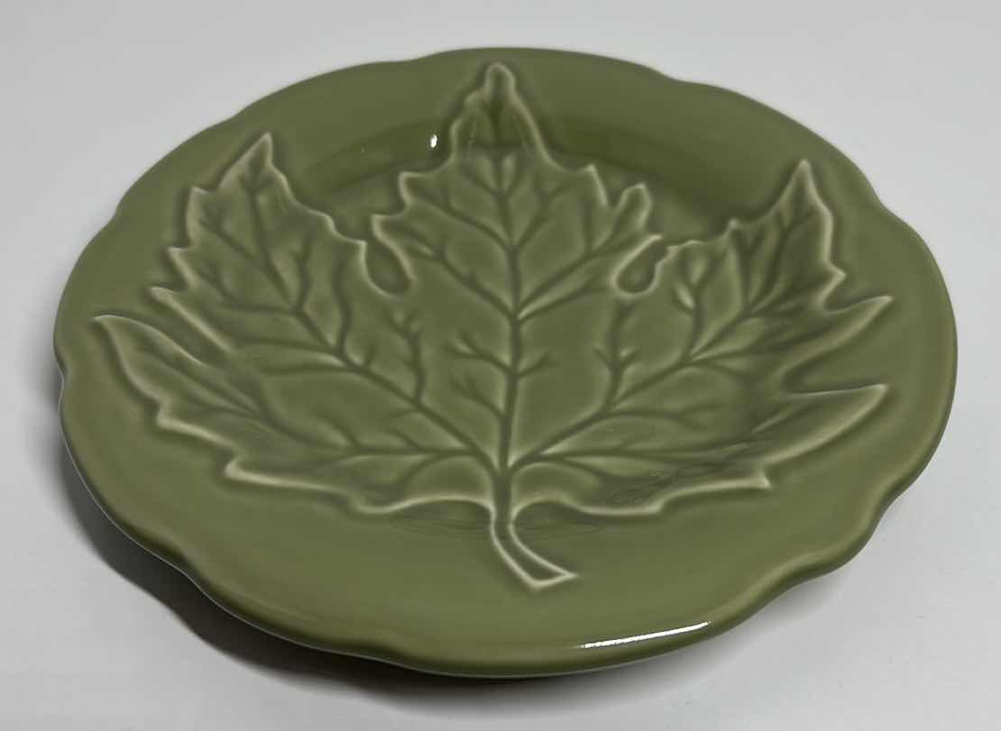 Photo 1 of LONGABERGER POTTERY LEAF COLLECTION 7” DESSERT/PIE PLATE (SAGE)