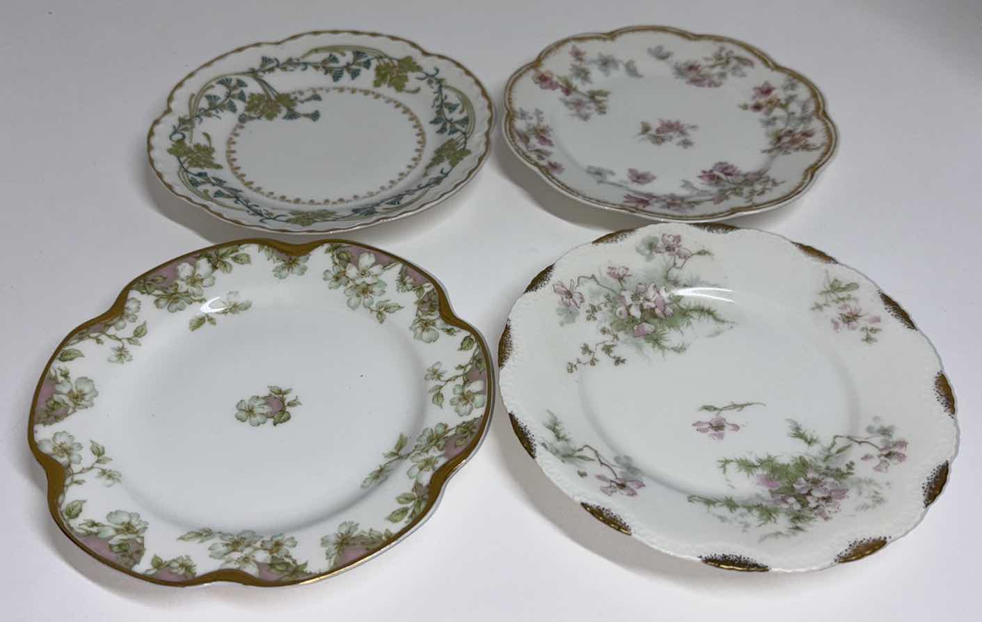 Photo 1 of 4 PC ASSORTED HAVILAND & CO. FRANCE 6.25” GOLD RIMMED SAUCER PLATES