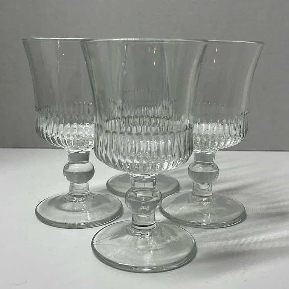 Photo 1 of LA ROCHERE RICHELIEU CLEAR WINE GLASSWARE (4) H5.5”