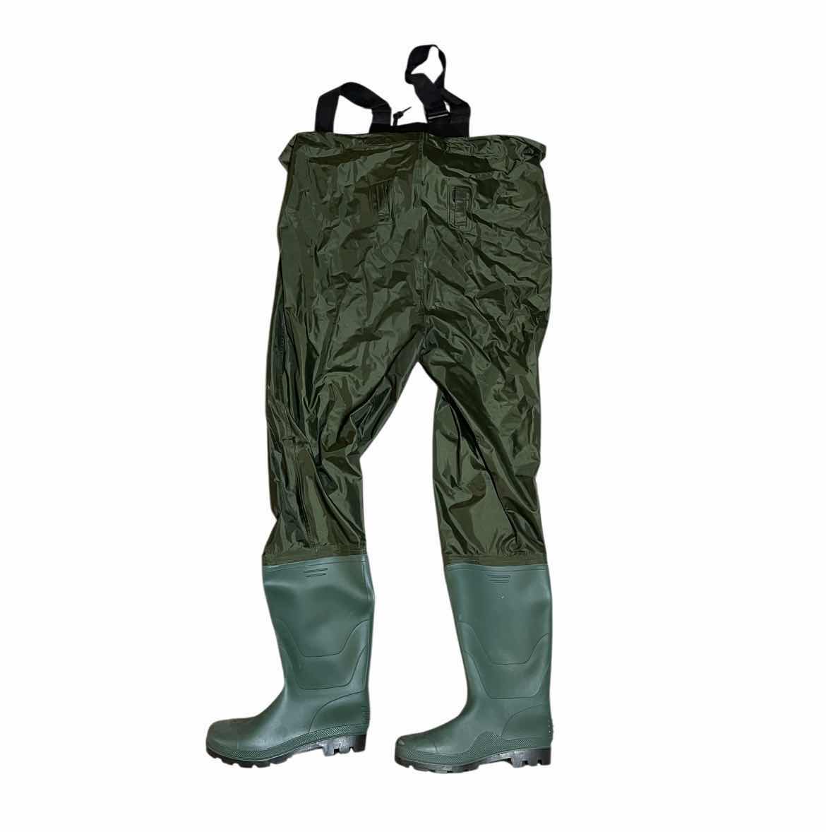 Photo 1 of MAGREEL CHEST WADERS MENS SIZE 12 BOOTS