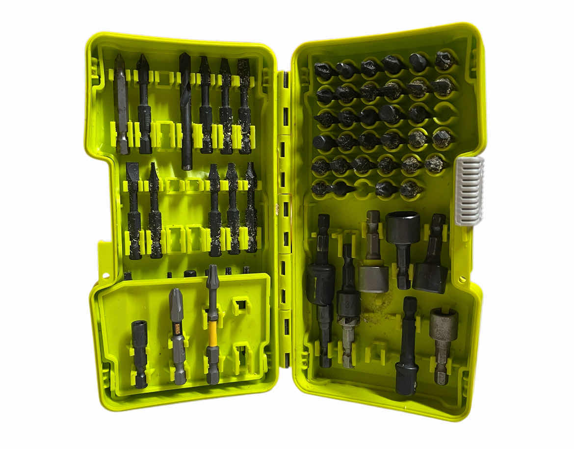 Photo 1 of RYOBI ONE PLUS CORDLESS DRIVER DRILL MODEL PCL206 W BATTERY & BIT SET