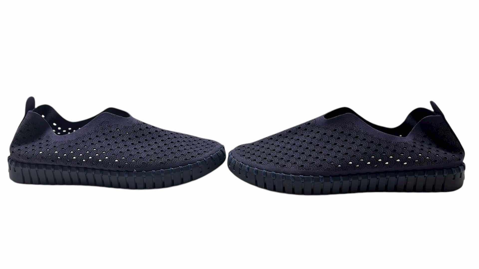 Photo 1 of ILSE JACOBSEN NAVY TULIP SLIP-ON SHOES WOMENS SIZE 8