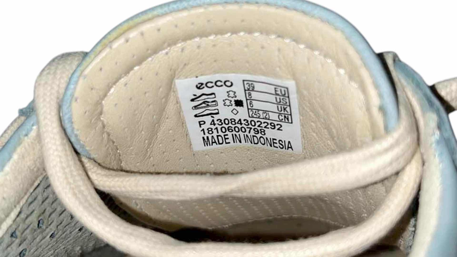 Photo 1 of ECCO LASER BLUE AROHA SNEAKERS WOMENS SIZE 8