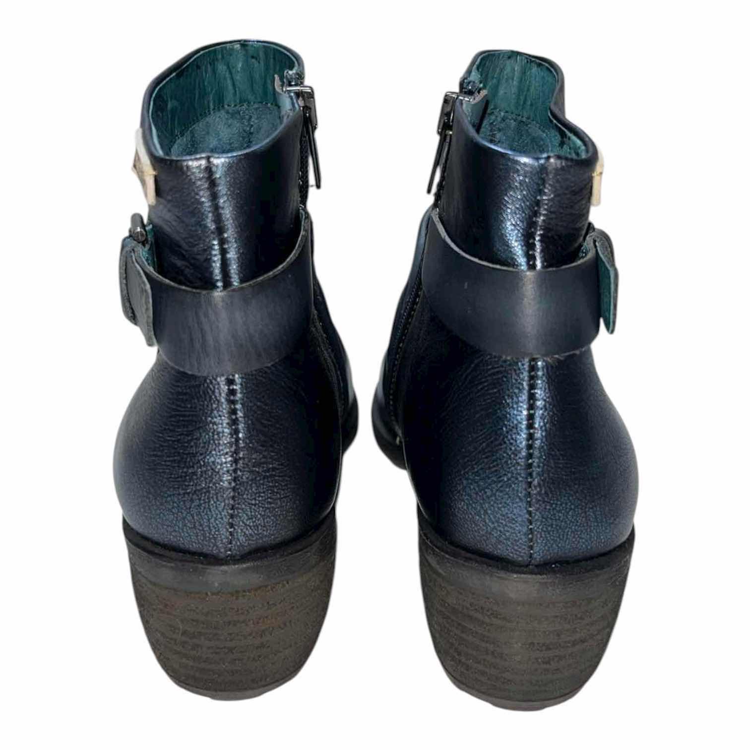 Photo 1 of PIKOLINOS LE MANS NAVY/METALLIC BLUE SLOUCH STACKED HEEL LEATHER ANKLE BOOTS WOMENS SIZE 8