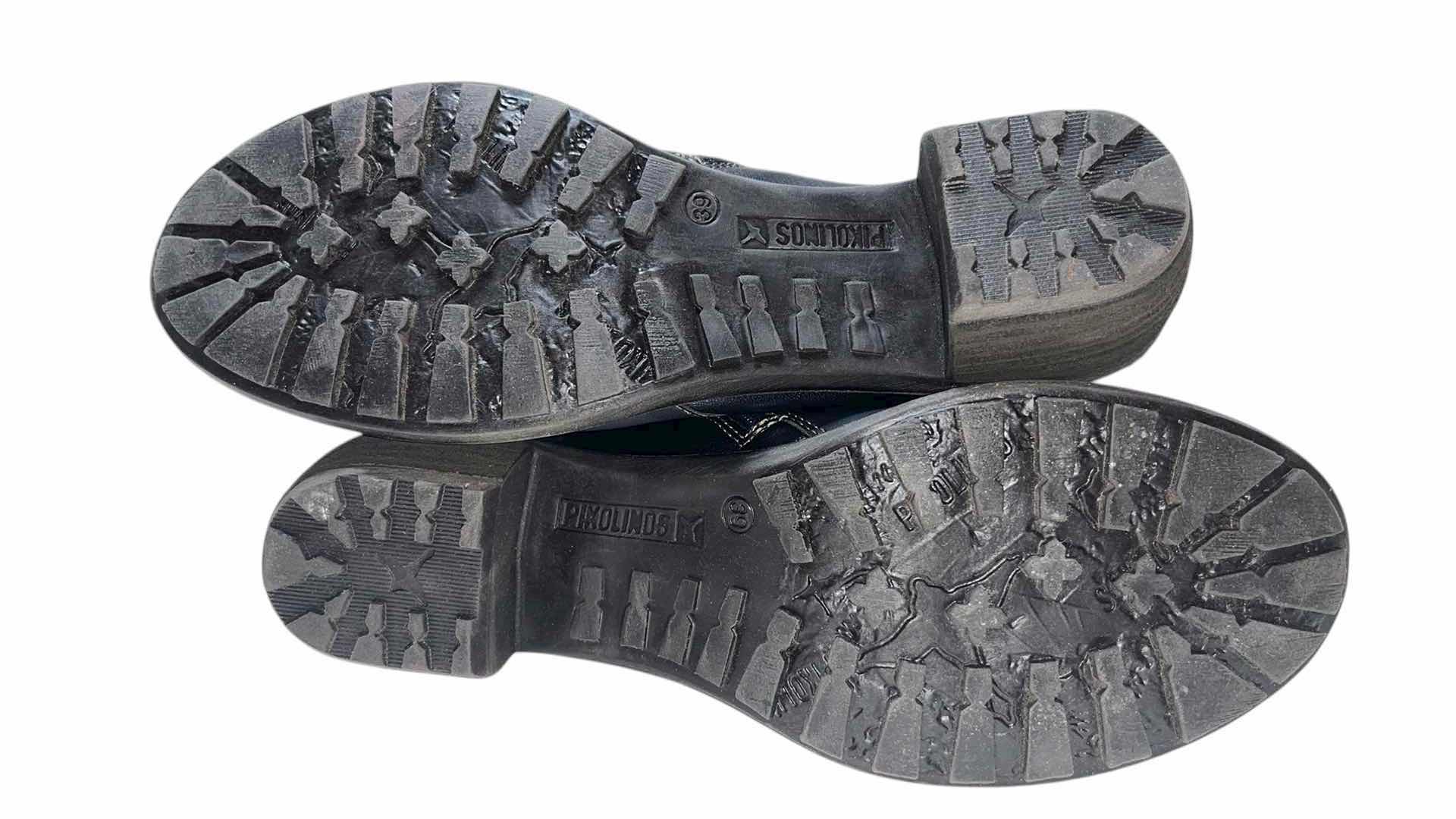 Photo 1 of PIKOLINOS LE MANS NAVY/METALLIC BLUE SLOUCH STACKED HEEL LEATHER ANKLE BOOTS WOMENS SIZE 8