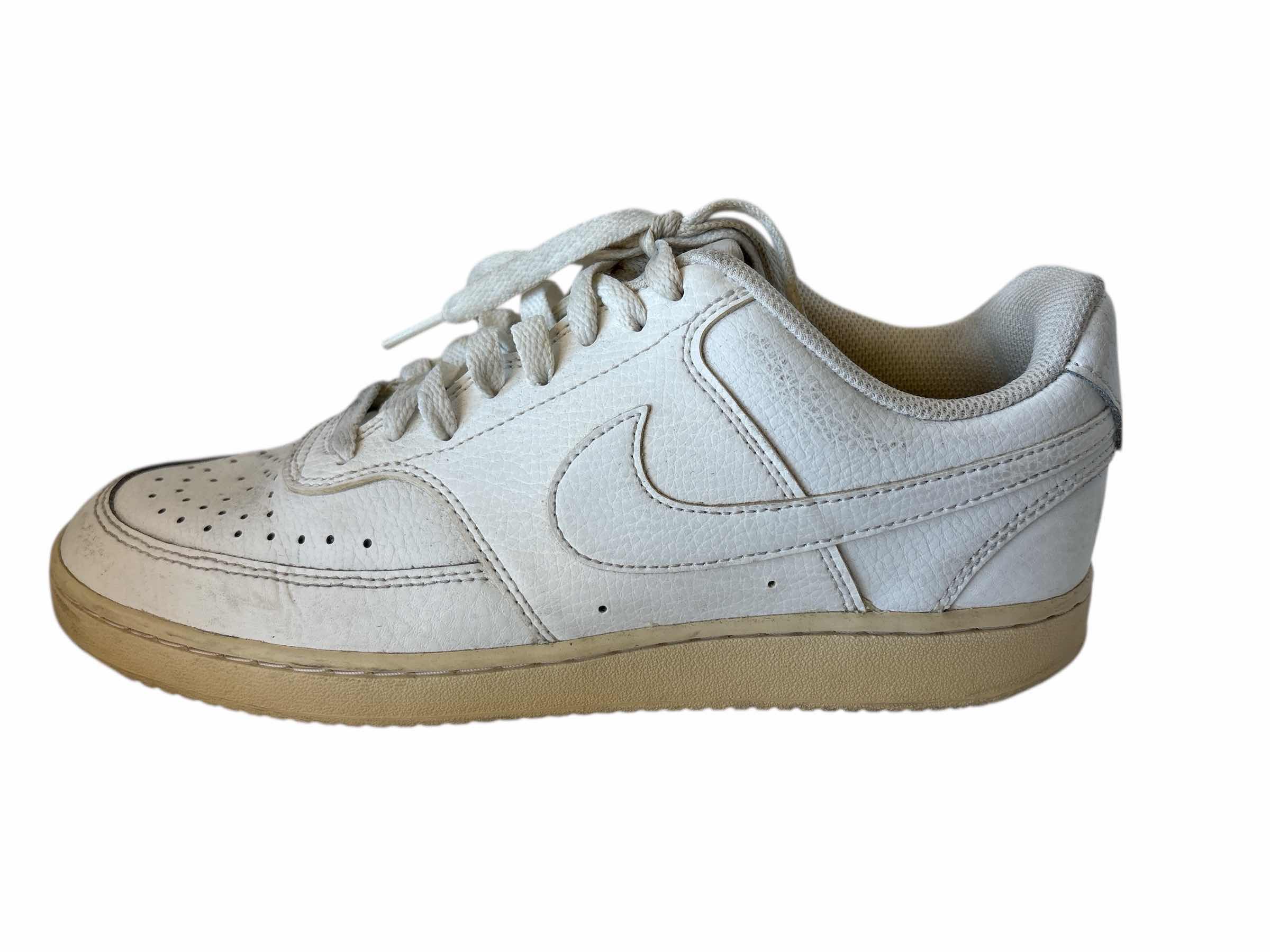 Photo 1 of NIKE COURT VISION LOW TOP SNEAKERS SIZE 8.5 MEN