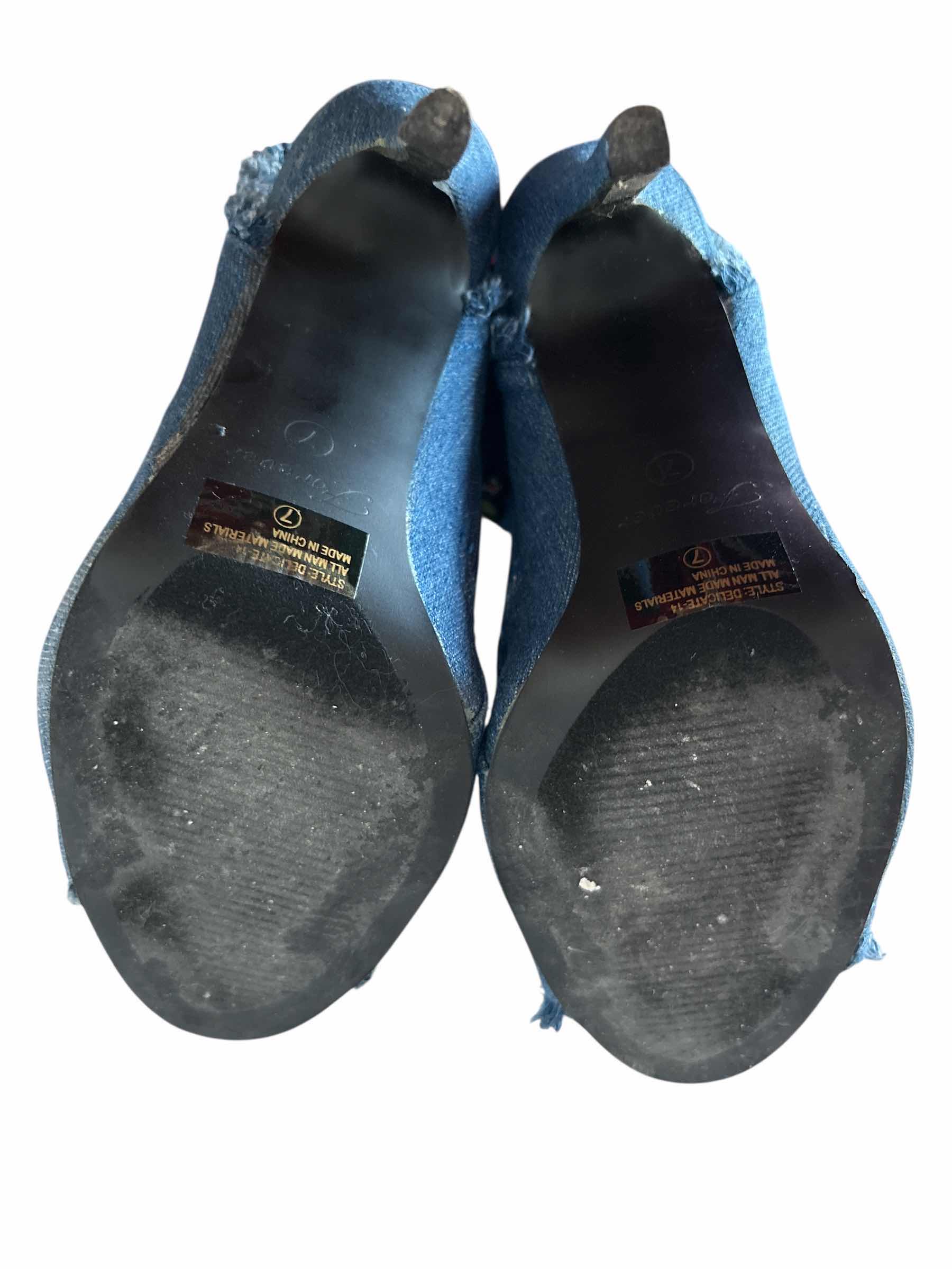 Photo 1 of FOREVER DENIM HEELS SIZE 7 WOMEN