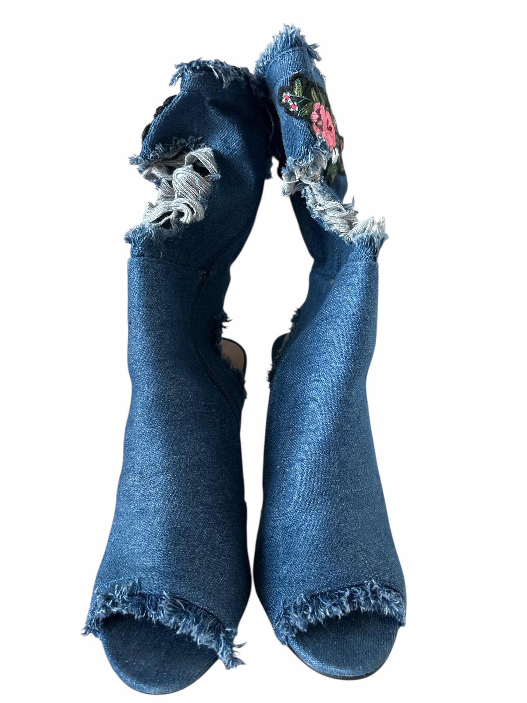 Photo 1 of FOREVER DENIM HEELS SIZE 7 WOMEN