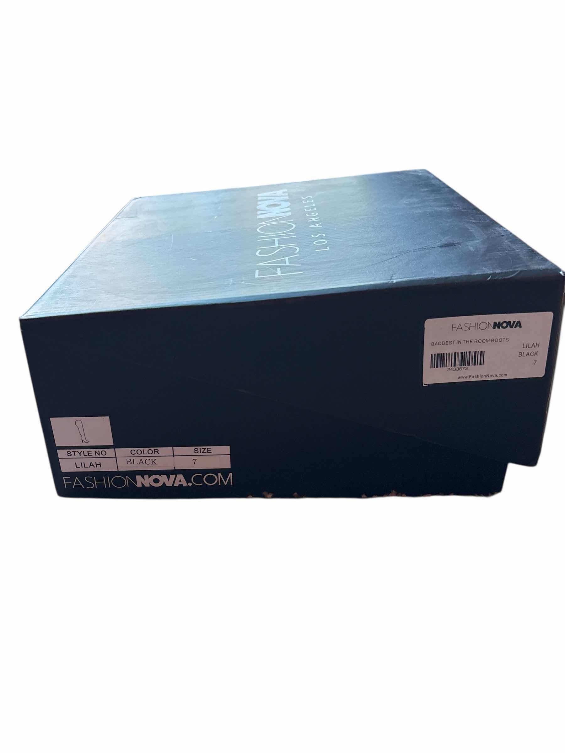 Photo 1 of FASHION NOVA SUEDE HIGH THIGH BOOTS SIZE 7 WOMENS