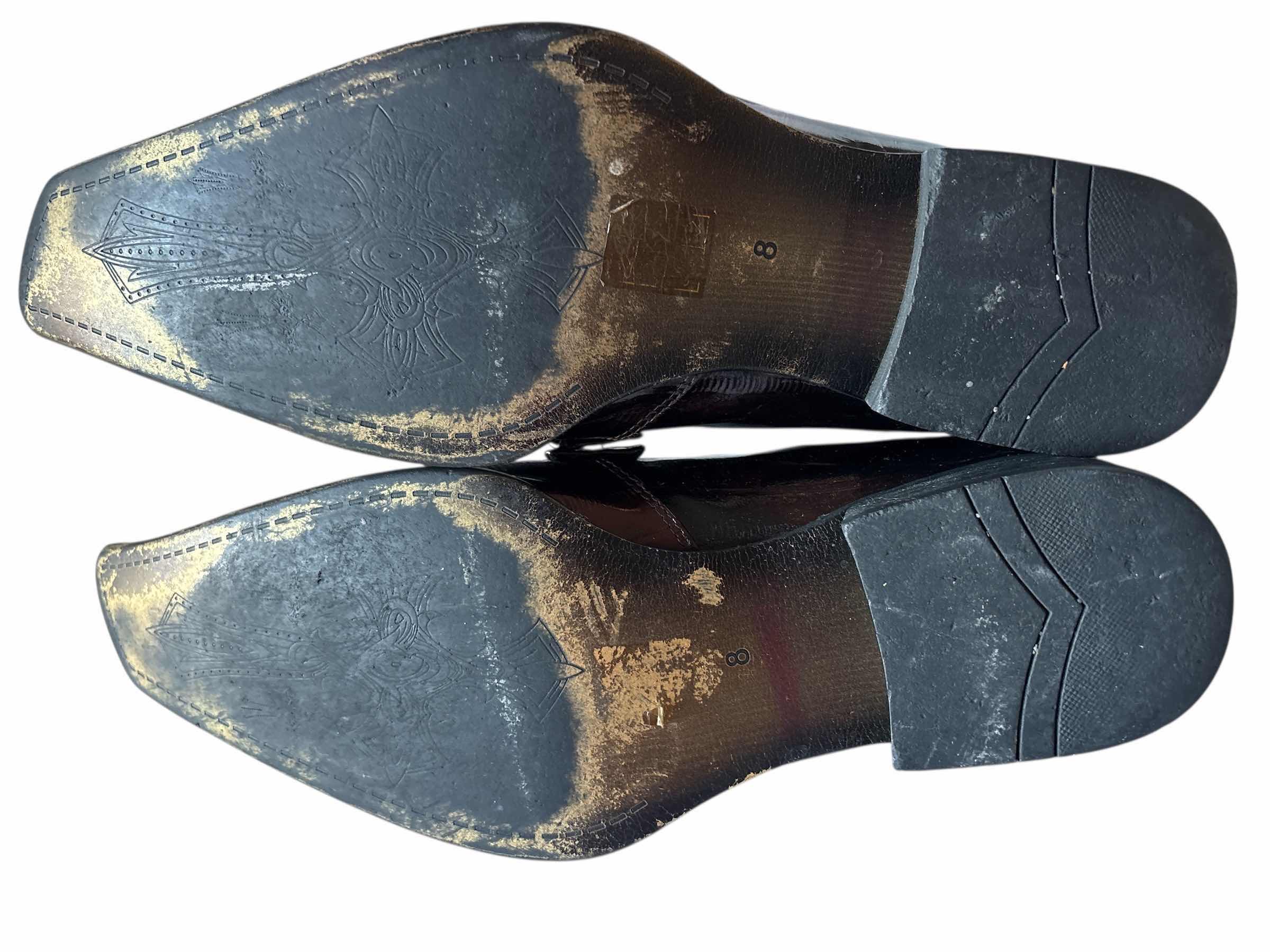 Photo 1 of CARRACCI DRESS SHOES SIZE 8 MENS