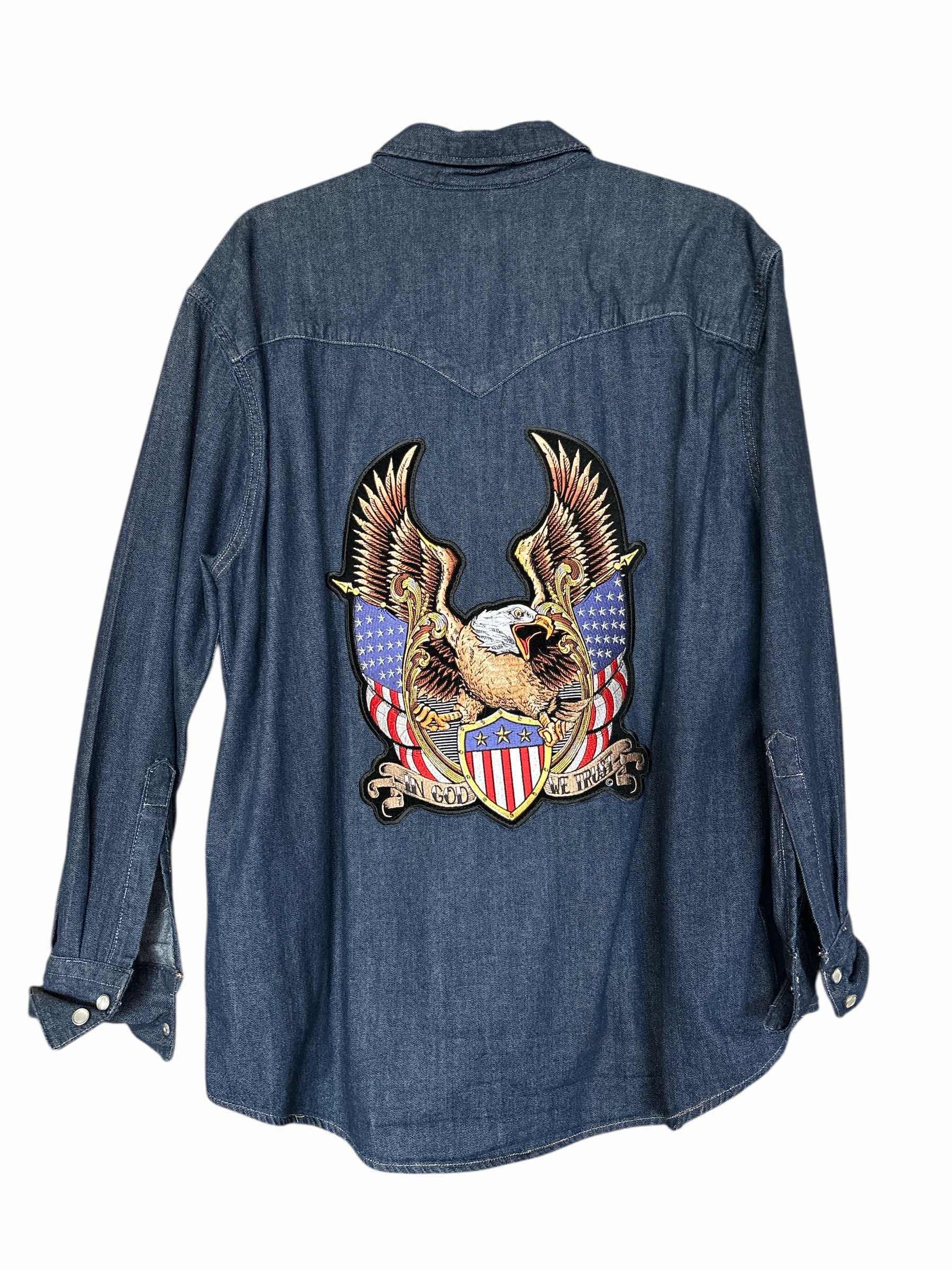 Photo 1 of LEVIS LONG SLEEVE BUTTON UP MENS SIZE XL