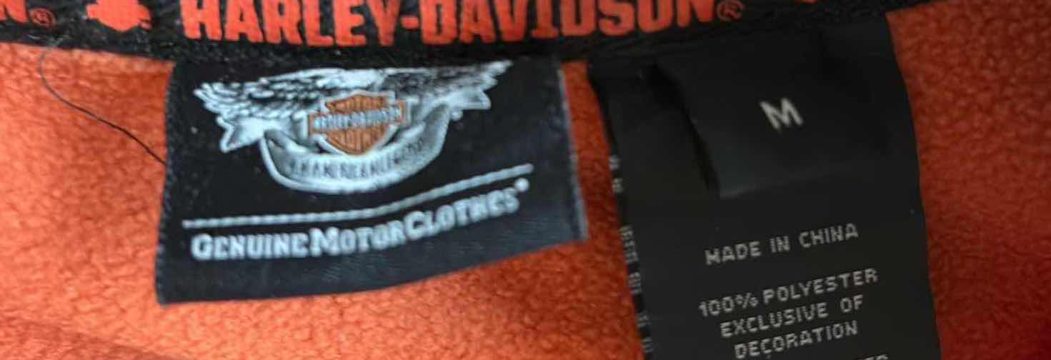 Photo 1 of (2)PCS HARLEY-DAVIDSON FLEECE AND LONG SLEEVE BUTTON UP SIZE M MENS