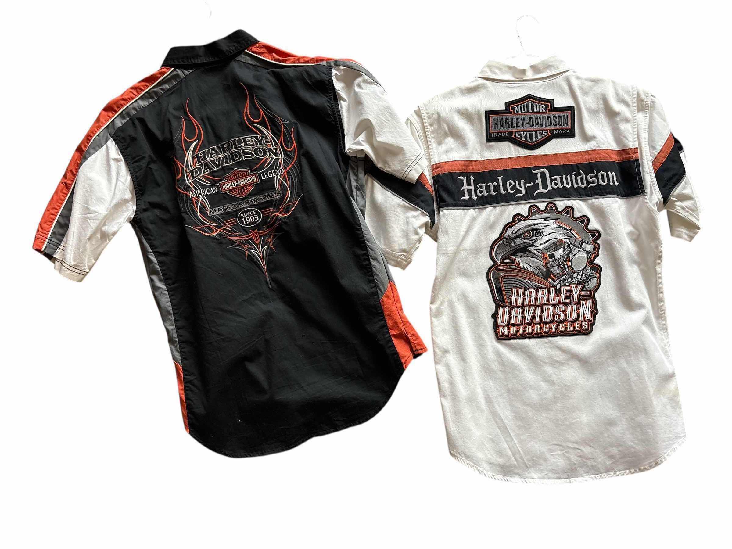Photo 1 of (2)PCS HARLEY-DAVIDSON SHORT SLEEVE BUTTON UPS SIZE M MENS