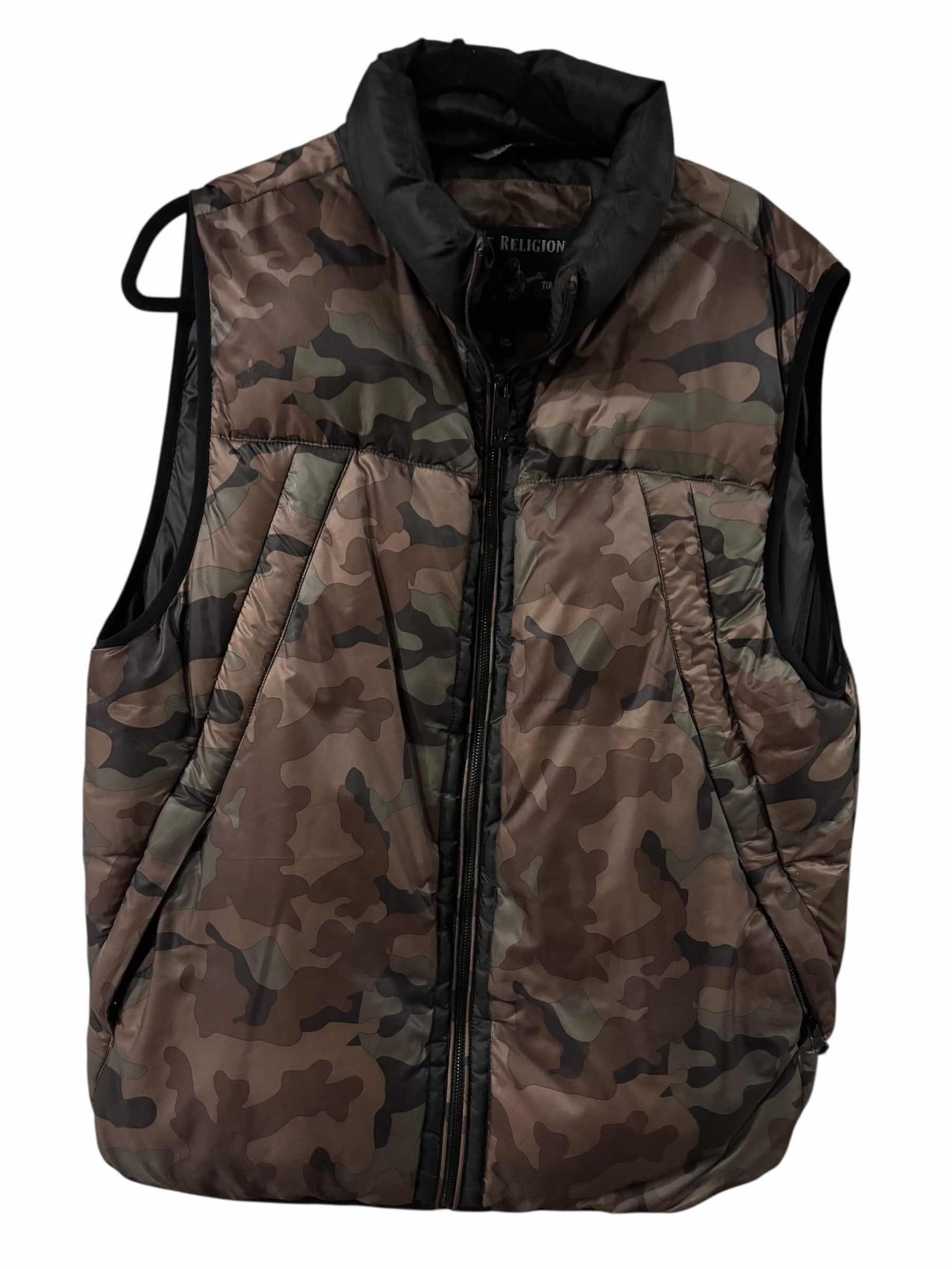 Photo 1 of TRUE RELIGION CAMO PUFFER VEST, MENS SIZE LARGE