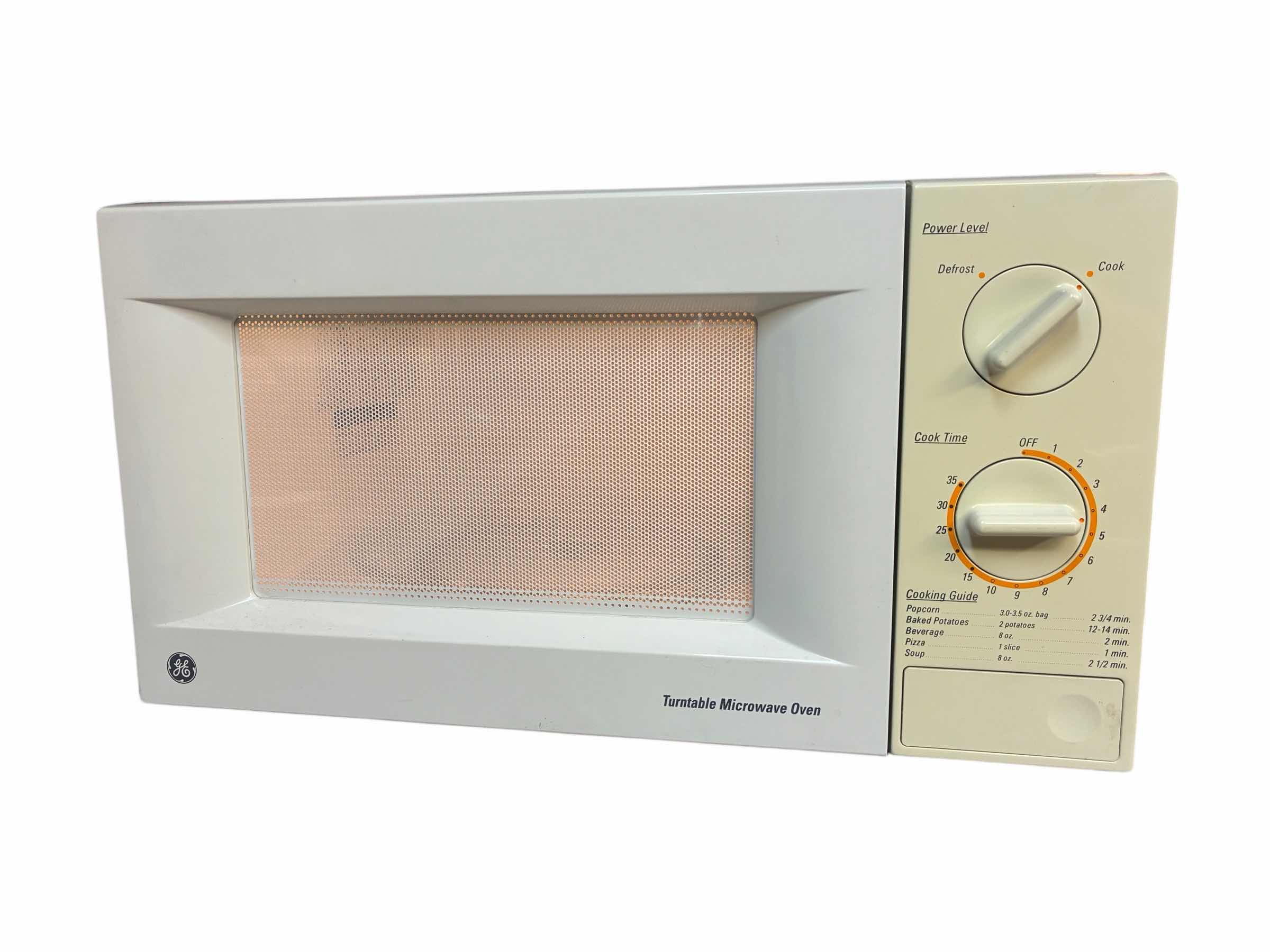Photo 1 of GE WHITE MICROWAVE JES611WC 001