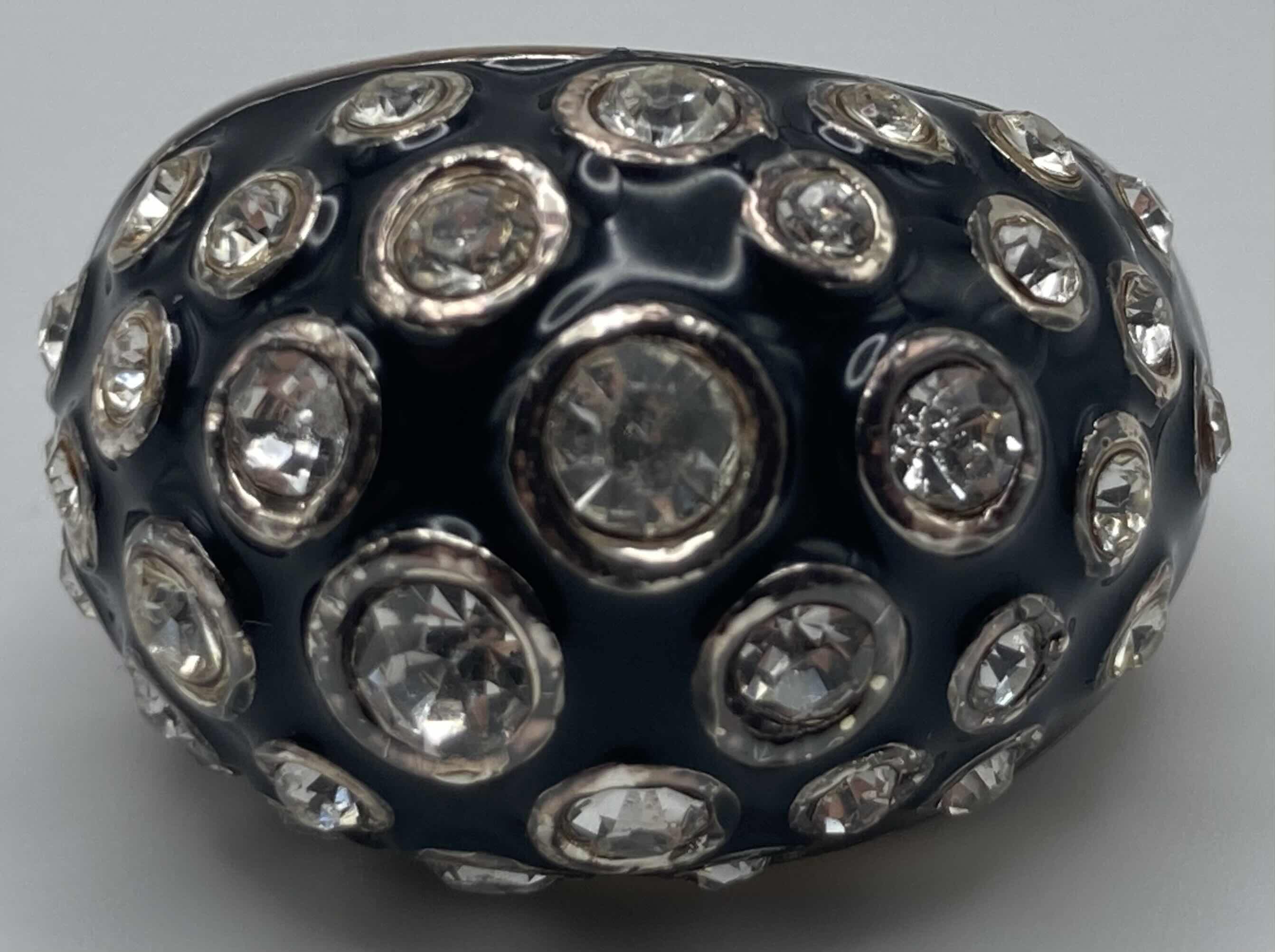 Photo 1 of CLEAR GEM BLACK ENAMEL SILVER PLATED DOME COCKTAIL RING SIZE 8.25 (READ NOTES)