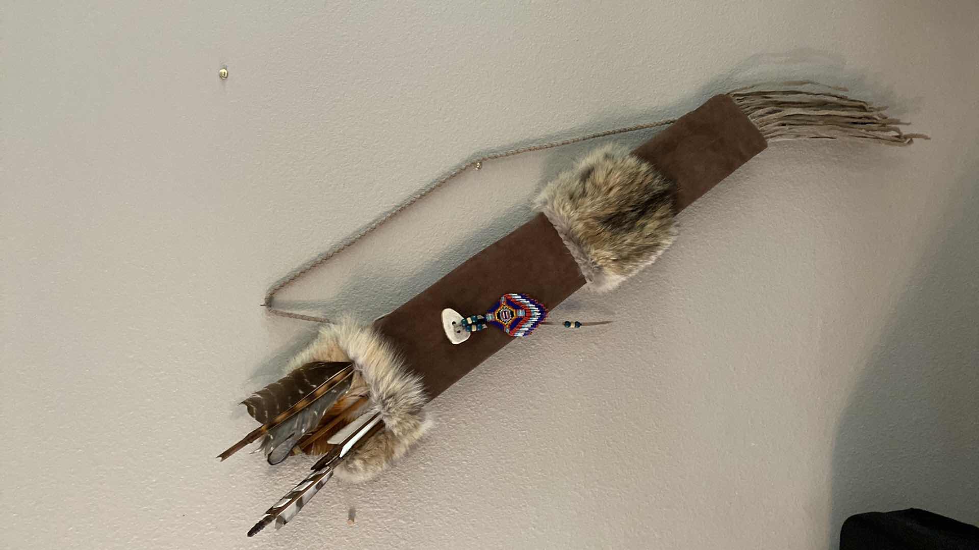 Photo 2 of AUTHENTIC NATIVE AMERICAN QUIVER WITH FUR AND 4 ARROWS 48” (WITH COA)