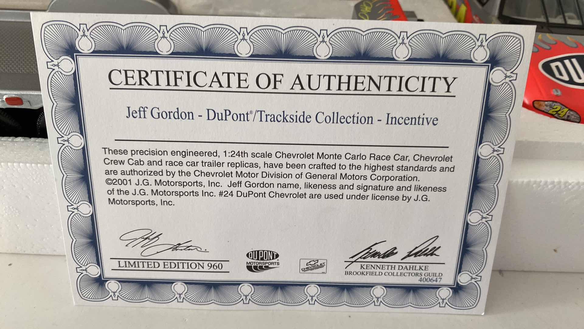 Photo 2 of ACTION 2001 BROOKFIELD JEFF GORDON - DUPONT TRACKSIDE COLLECTION LIMITED EDITION 960 WITH COA