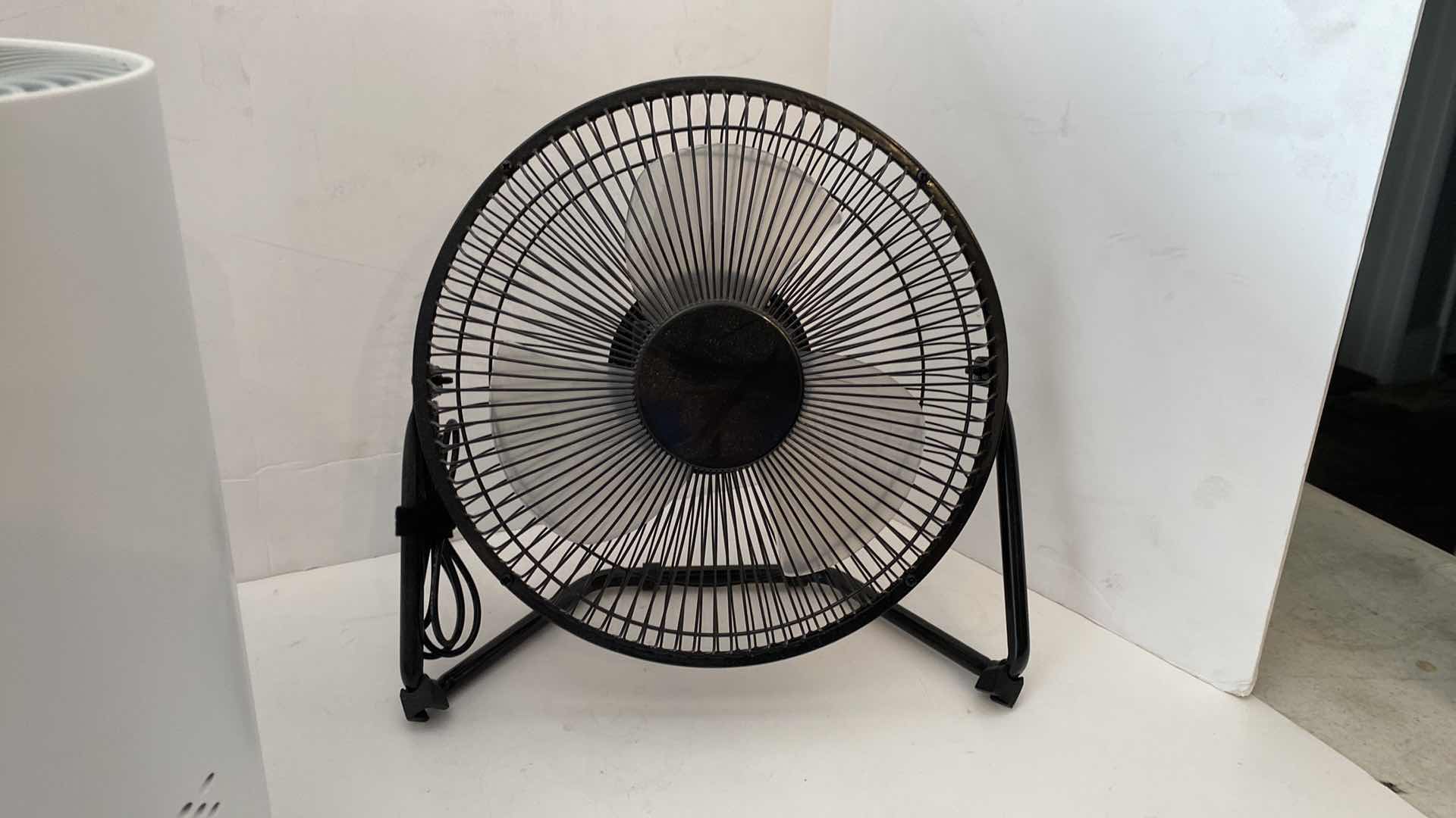 Photo 4 of BISSELL MY AIR AND SMALL FAN 10.5”