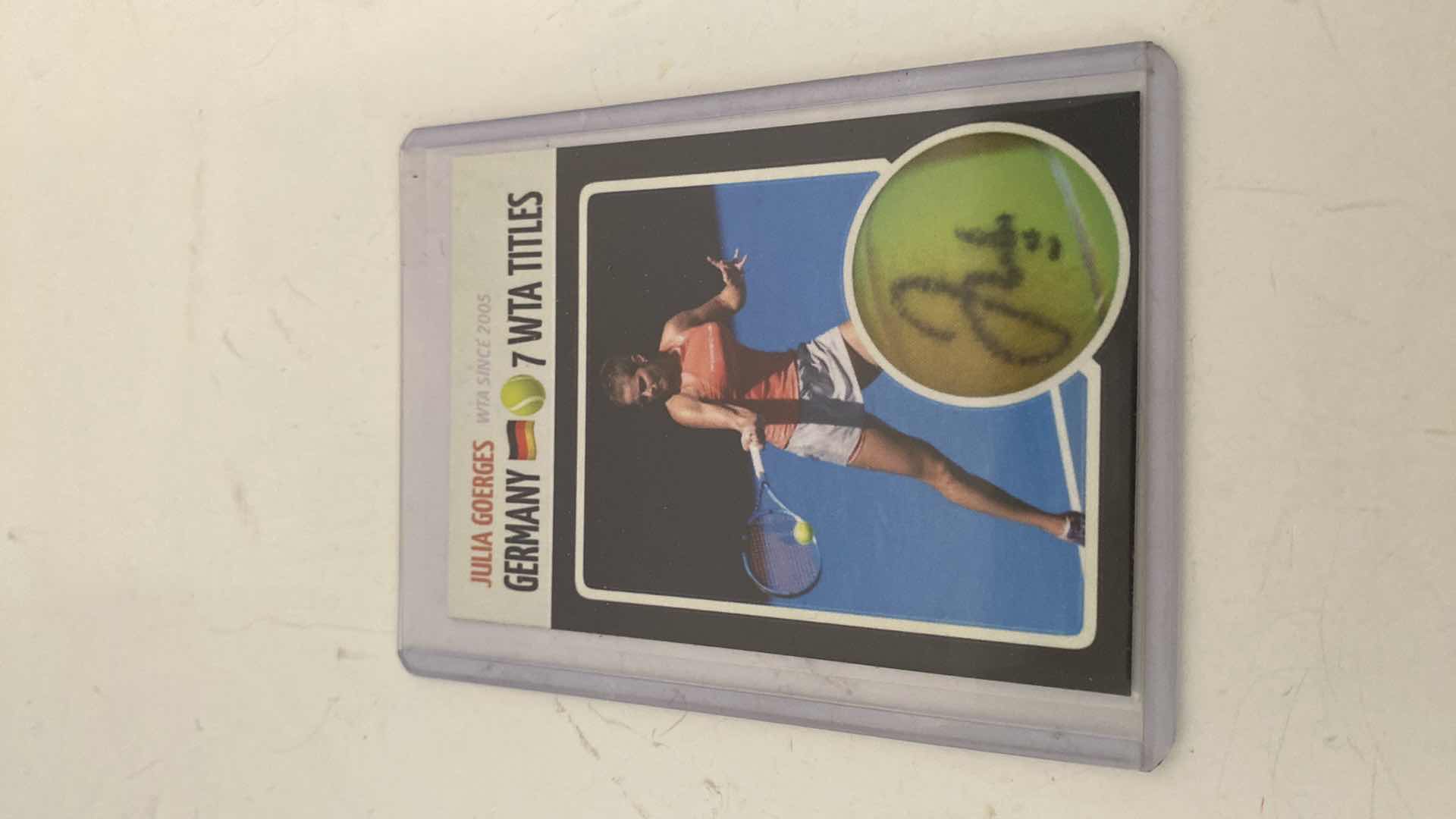 Photo 4 of 3 - AUTOGRAPHED TENNIS TRADING CARDS