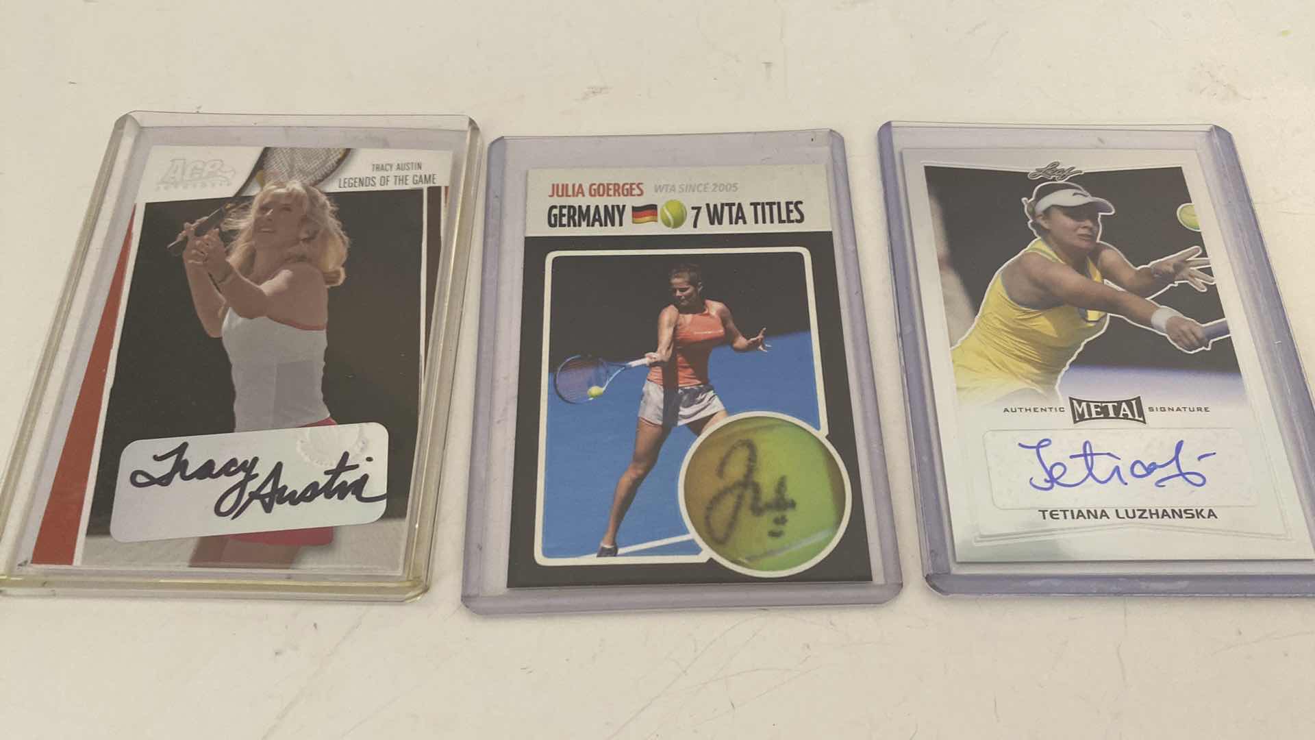 Photo 1 of 3 - AUTOGRAPHED TENNIS TRADING CARDS