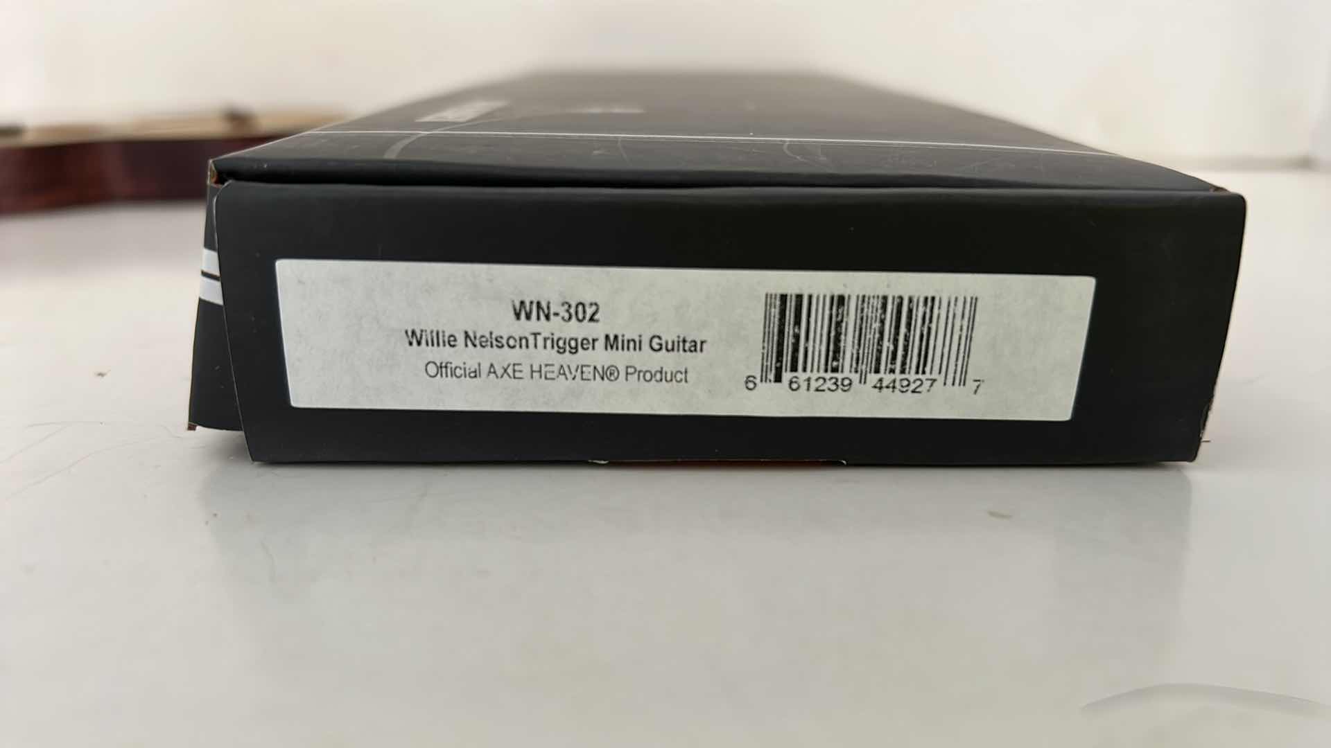 Photo 7 of AXE HEAVEN WILLIE NELSON TRIGGER MINI GUITAR