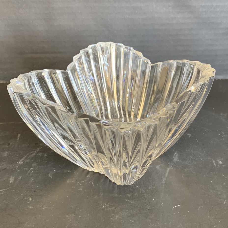 Photo 2 of CRYSTAL CLASS TULIP BOWL 7"