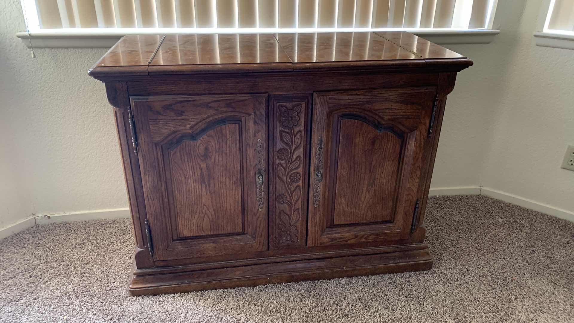 Photo 3 of CARVED FLORAL OAK EXPANDABLE SIDEBOARD CABINET 42" X 19" H 31"