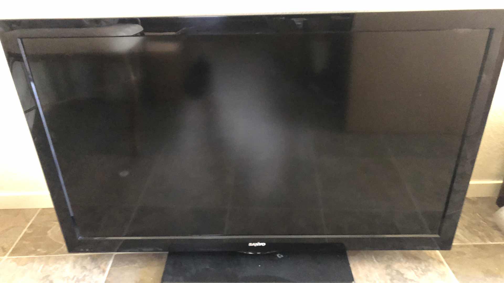 Photo 1 of 52" SANYO LED TV-MODEL DP42841