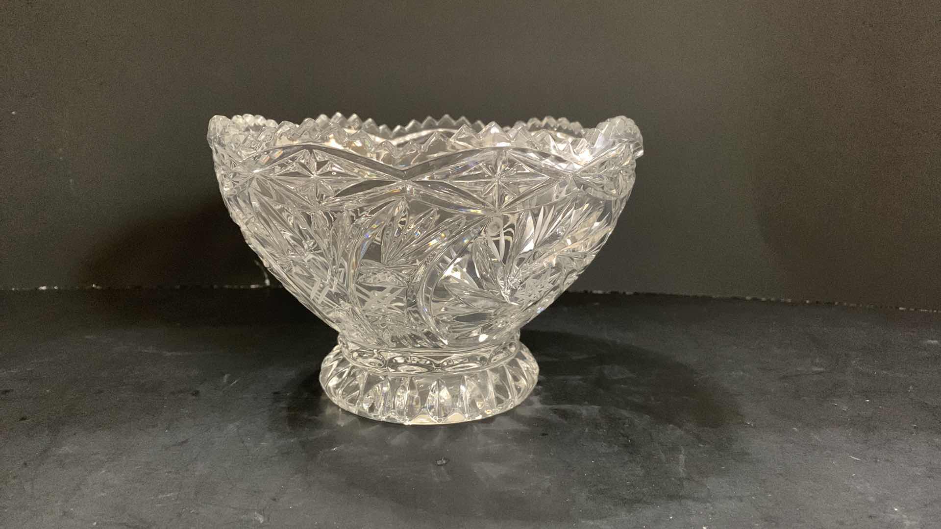 Photo 3 of 6.5” CRYSTAL PINWHEEL SAWTOOTH RIMMED CANDY DISH