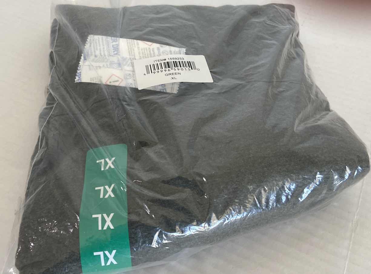 Photo 2 of GERRY XL SWEATSHIRT NEW IN BAG