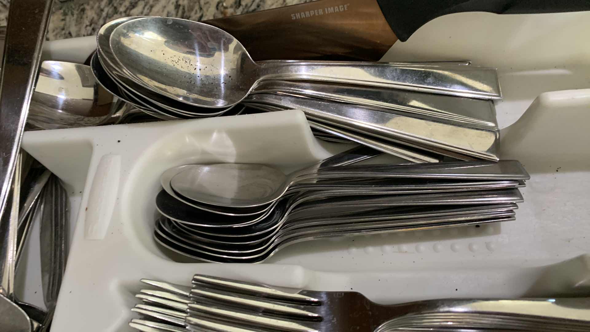 Photo 3 of STAINLESS STEEL CUTLERY SET