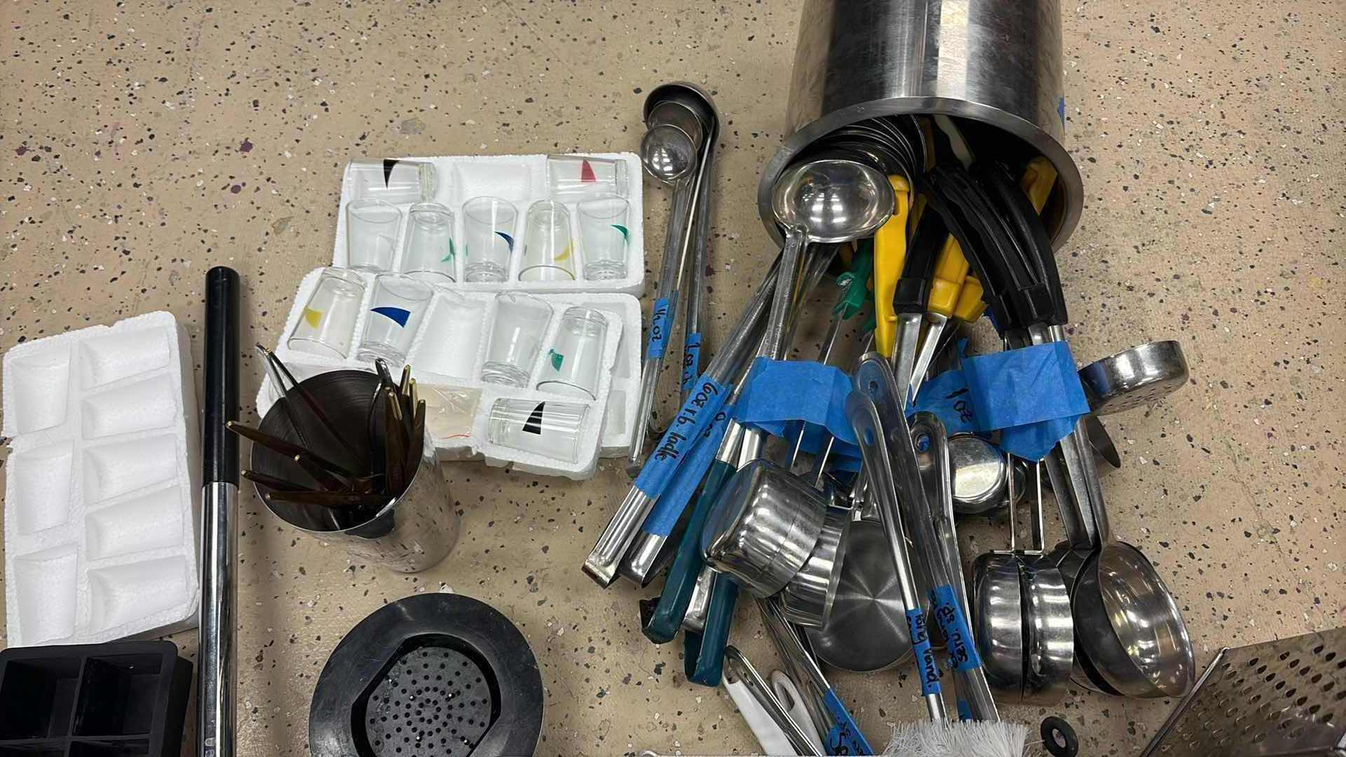 Photo 1 of LOT OF RESTAURANT EQUIPMENT