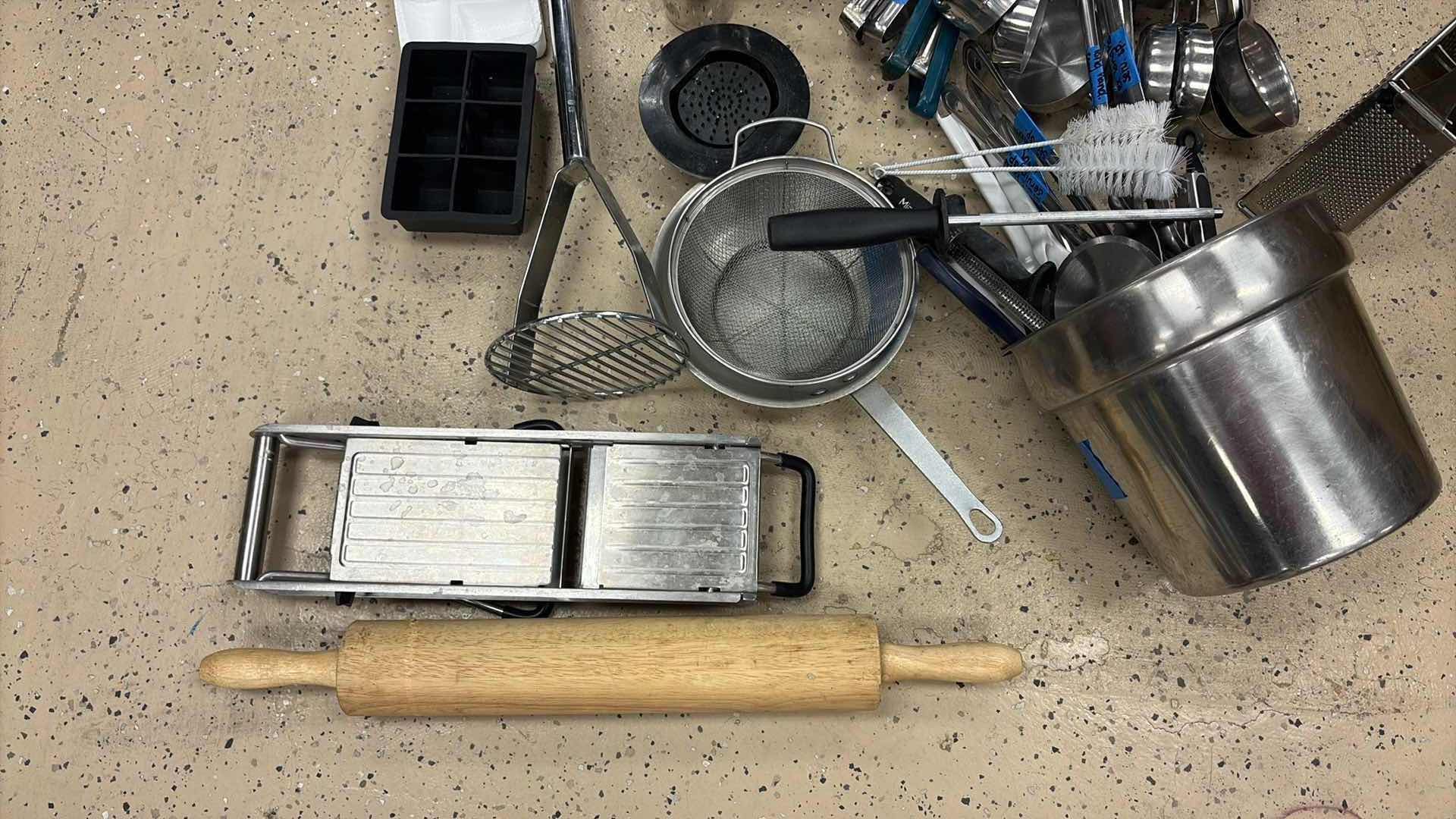 Photo 1 of LOT OF RESTAURANT EQUIPMENT