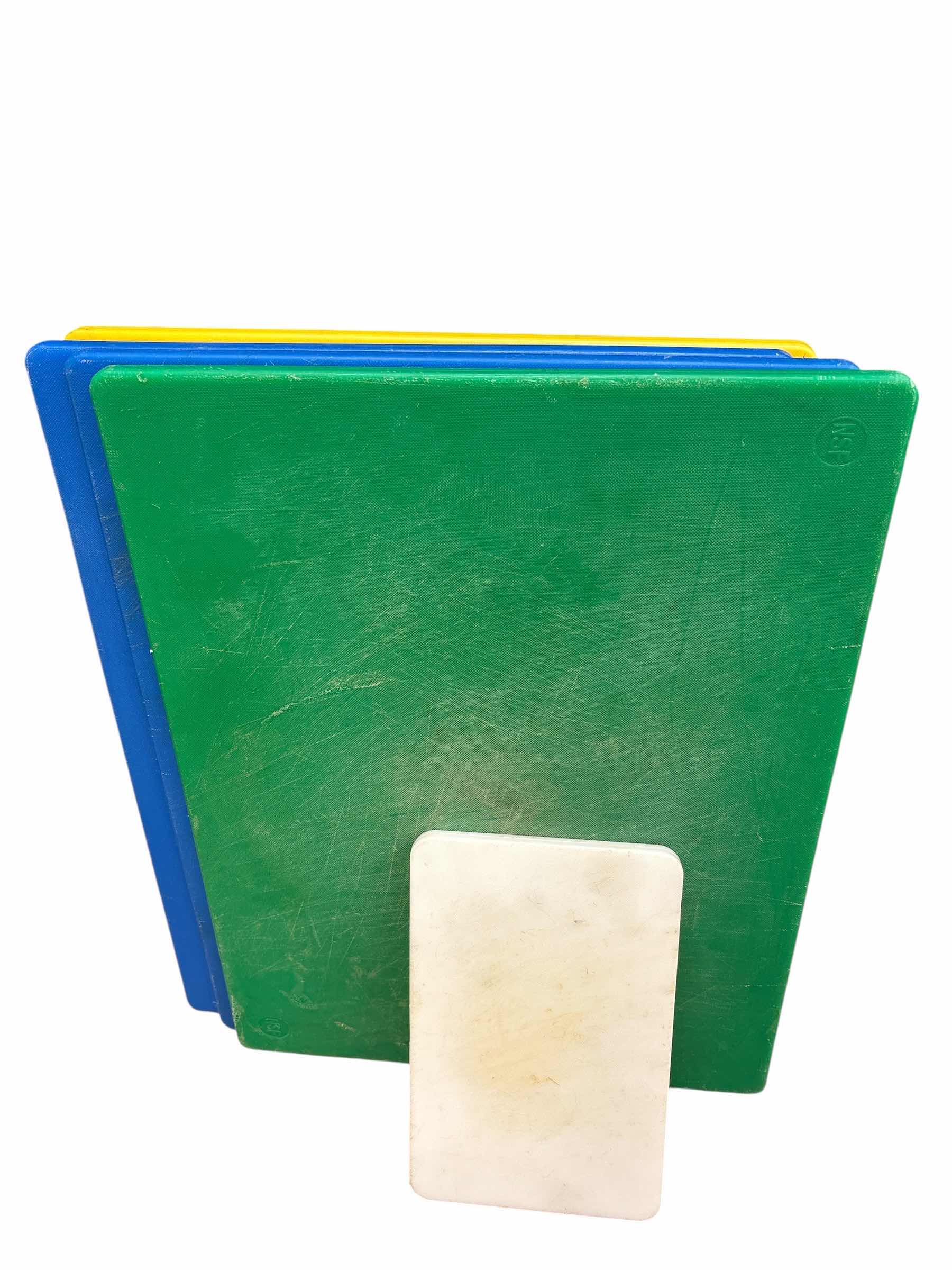 Photo 1 of (5)PCS CUTTING BOARDS