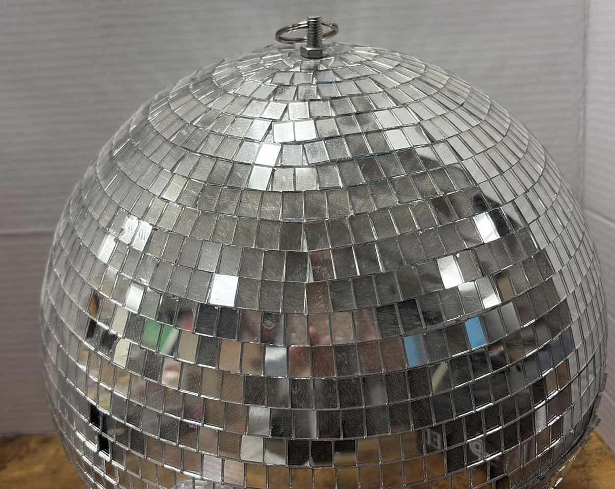 Photo 1 of (3)PCS DISCO BALLS